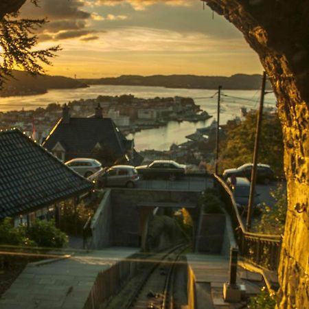 Dinbnb Apartments I 350M To Bryggen I Renovated 2023 I Quiet Top Apart Bergen Buitenkant foto