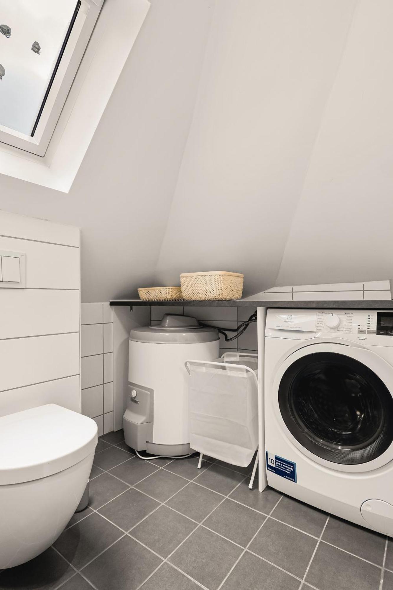 Dinbnb Apartments I 350M To Bryggen I Renovated 2023 I Quiet Top Apart Bergen Buitenkant foto