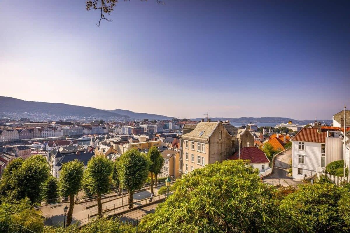 Dinbnb Apartments I 350M To Bryggen I Renovated 2023 I Quiet Top Apart Bergen Buitenkant foto
